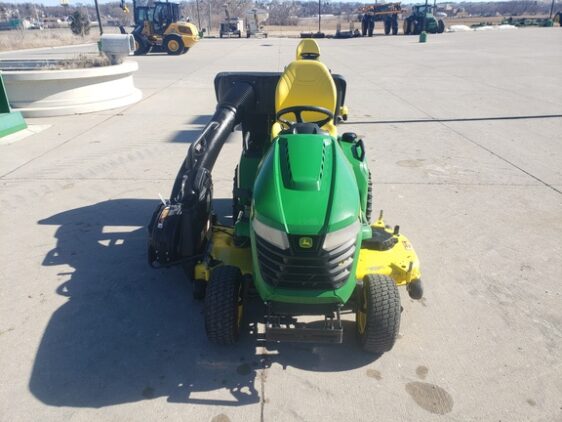 2018 John Deere X590 - Image 5