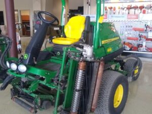 2017 John Deere 7700A