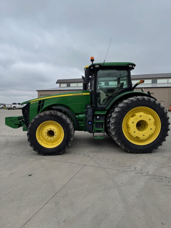 2019 John Deere 8400R - Image 2