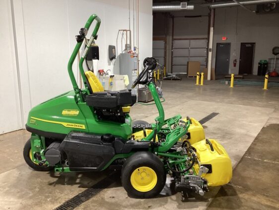 2023 John Deere 2700 - Image 3