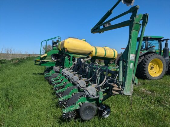 2008 John Deere 1770NT CCS - Image 9