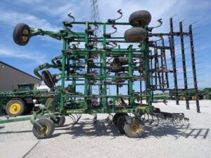 2010 John Deere 2210