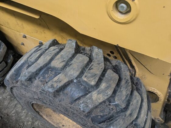 1999 John Deere 250 - Image 4