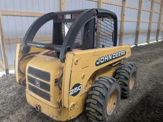 1999 John Deere 250 - Image 6
