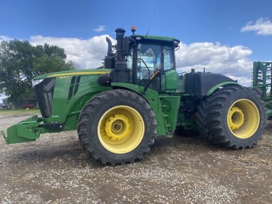 2019 John Deere 9570R - Image 2