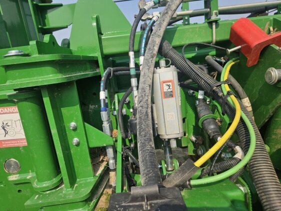 2025 John Deere 1775NT - Image 6
