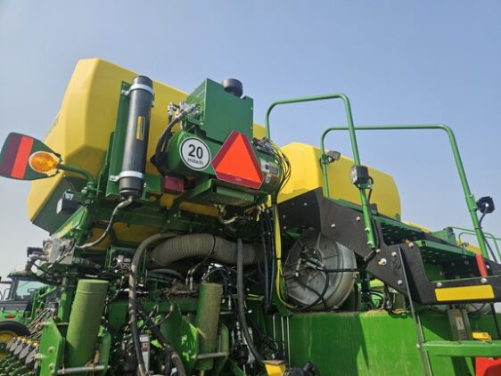 2025 John Deere 1775NT - Image 5