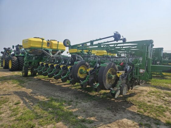 2025 John Deere 1775NT