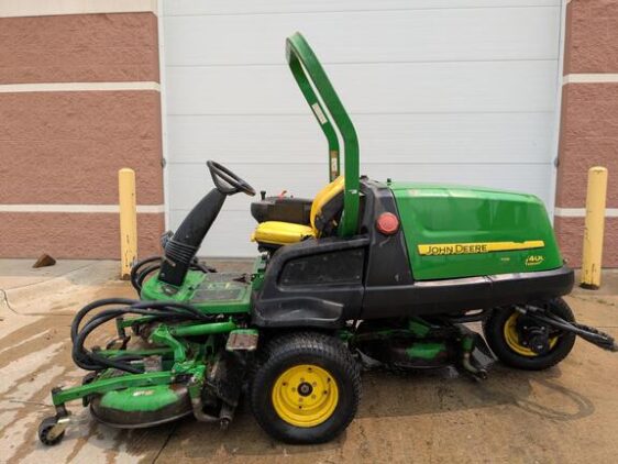 2009 John Deere 7400 - Image 5