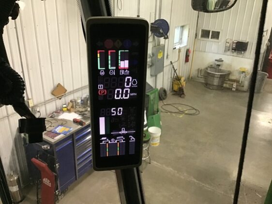 2016 John Deere S680 - Image 2