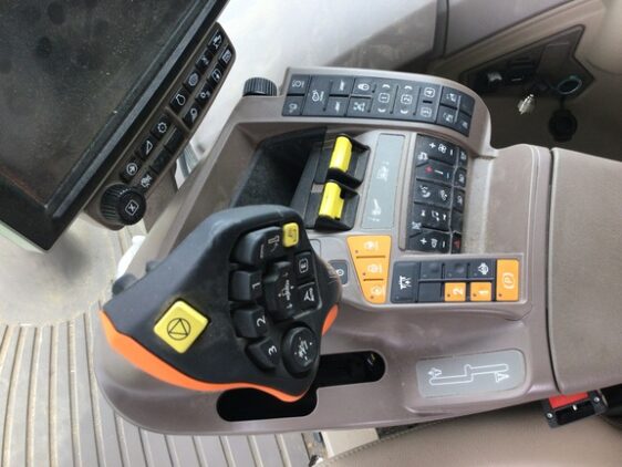 2023 John Deere S780 - Image 18