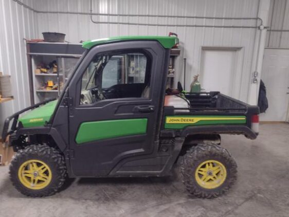 2022 John Deere XUV 835R
