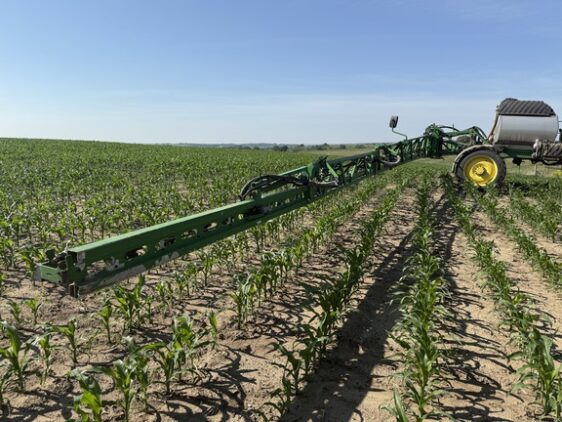 2021 John Deere R4044 - Image 5