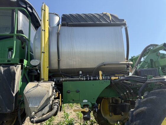 2021 John Deere R4044 - Image 20