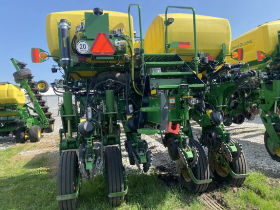 2025 John Deere 1775NT - Image 6