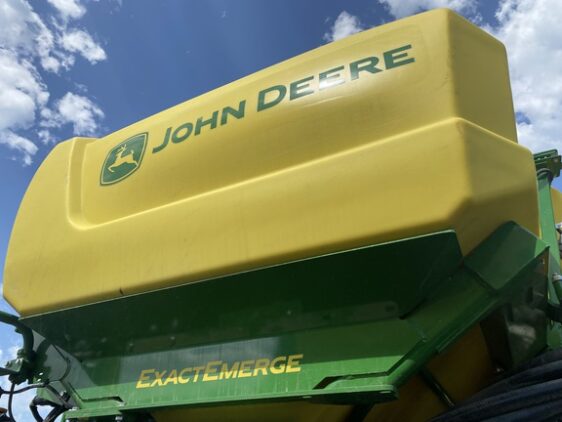2025 John Deere 1775NT - Image 20
