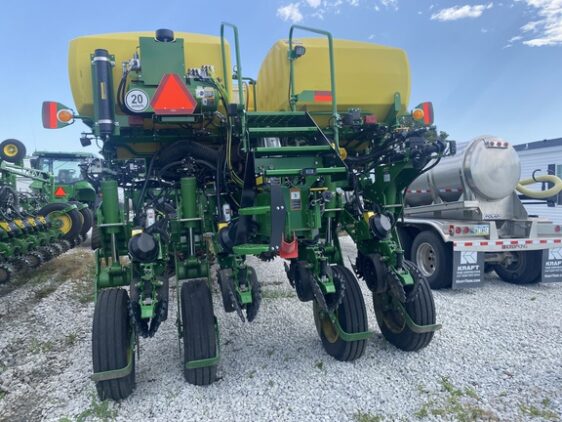 2025 John Deere 1775NT - Image 4
