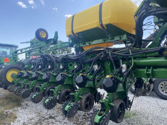 2025 John Deere 1775NT - Image 6