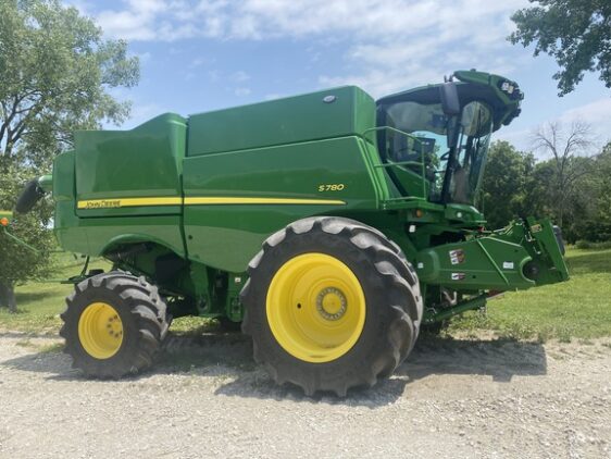 2024 John Deere S780
