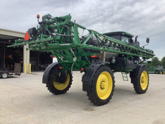 2021 John Deere R4038 - Image 5