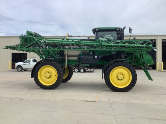 2021 John Deere R4038 - Image 6
