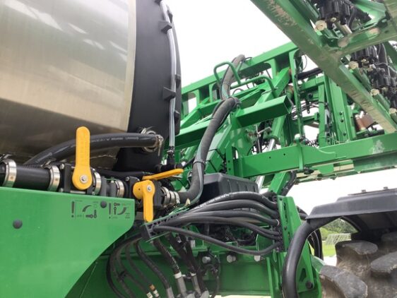 2021 John Deere R4038 - Image 20