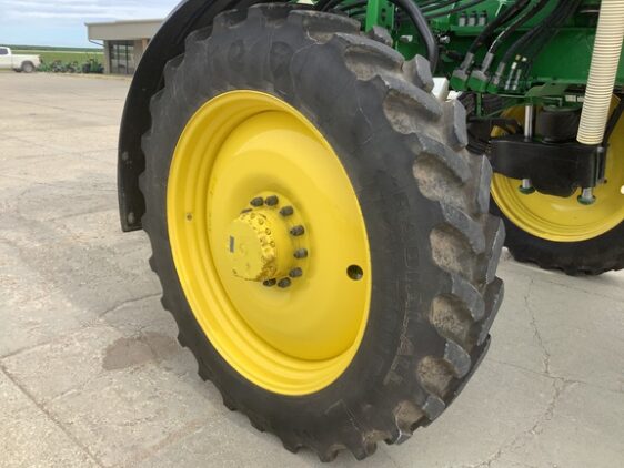 2021 John Deere R4038 - Image 32