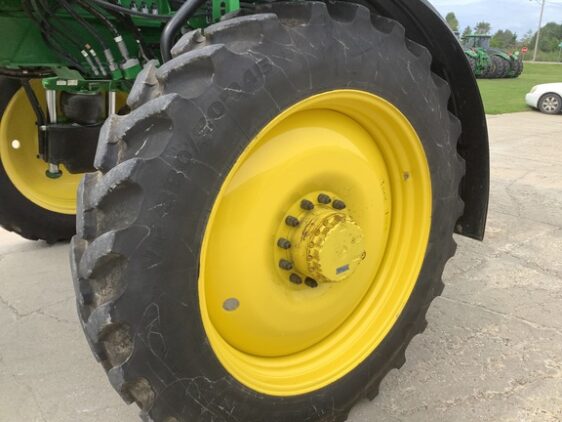 2021 John Deere R4038 - Image 27