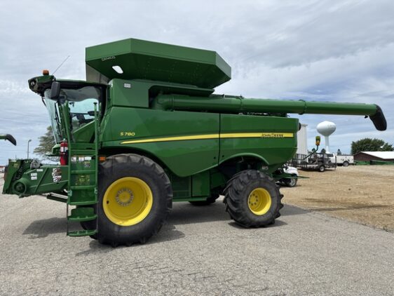 2019 John Deere S780 - Image 3