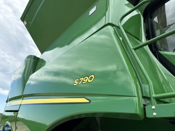 2021 John Deere S790 - Image 25