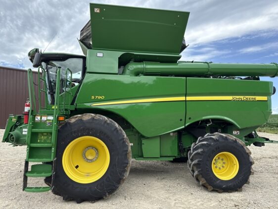 2021 John Deere S790 - Image 4