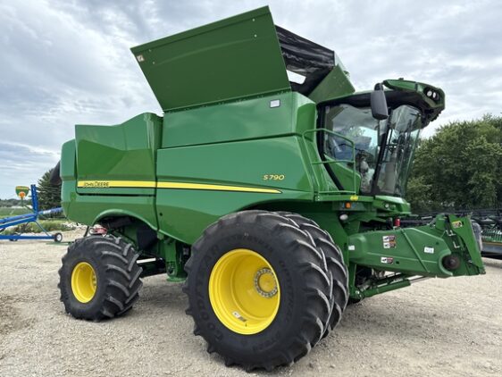 2021 John Deere S790 - Image 18