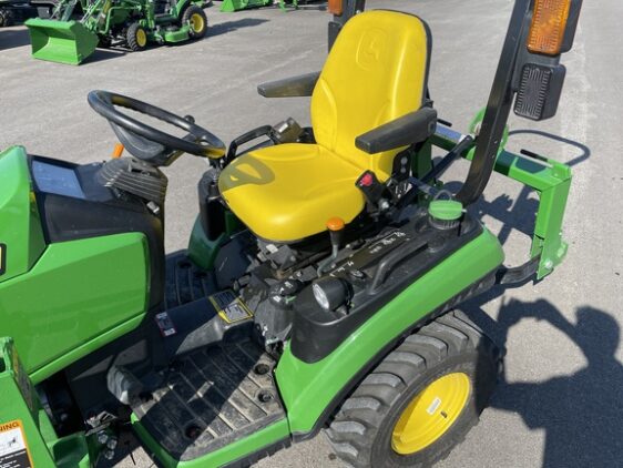 2019 John Deere 1025R - Image 9