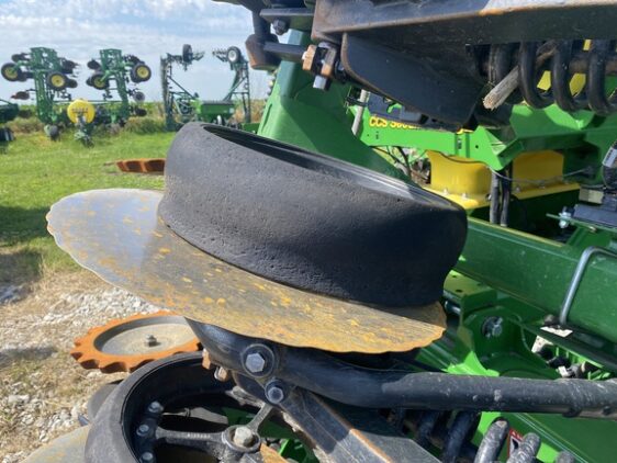2025 John Deere N540C - Image 13
