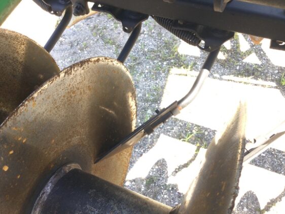 2013 John Deere 2310 - Image 6