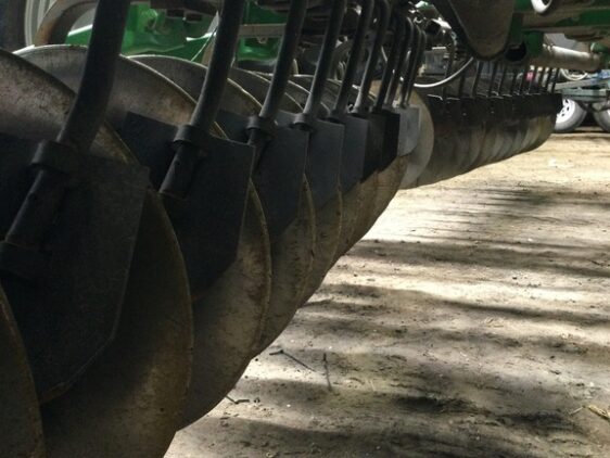 2005 John Deere 726 - Image 2