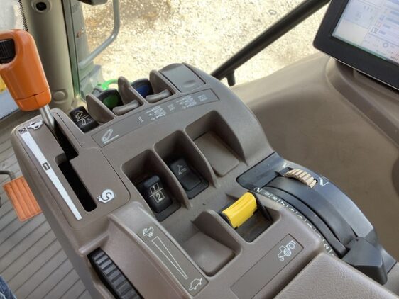 2015 John Deere 6125R - Image 10