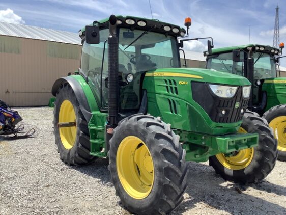 2015 John Deere 6125R