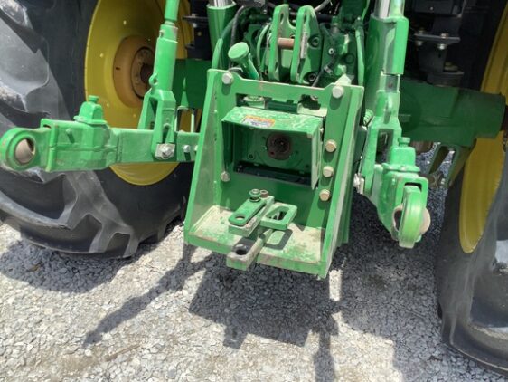 2015 John Deere 6125R - Image 9