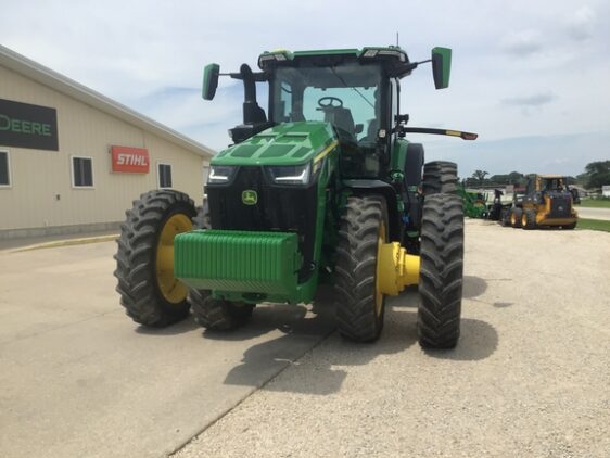 2022 John Deere 8R 370 - Image 9