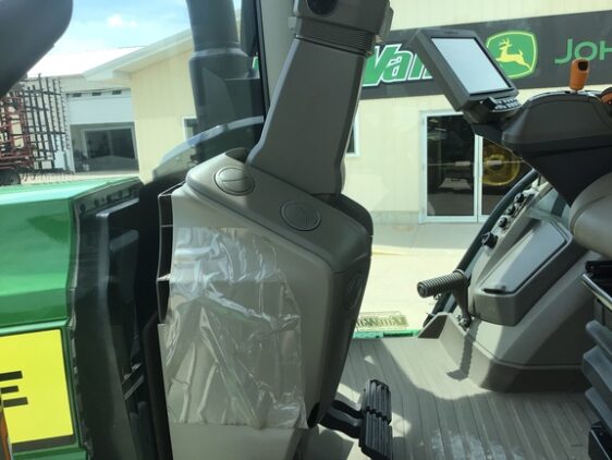 2022 John Deere 8R 370 - Image 13