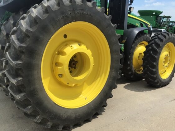 2022 John Deere 8R 370 - Image 14