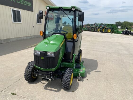2020 John Deere 1025R - Image 2