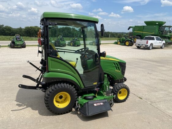 2020 John Deere 1025R - Image 3