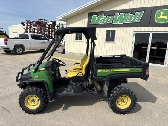 2011 John Deere XUV 625i - Image 2