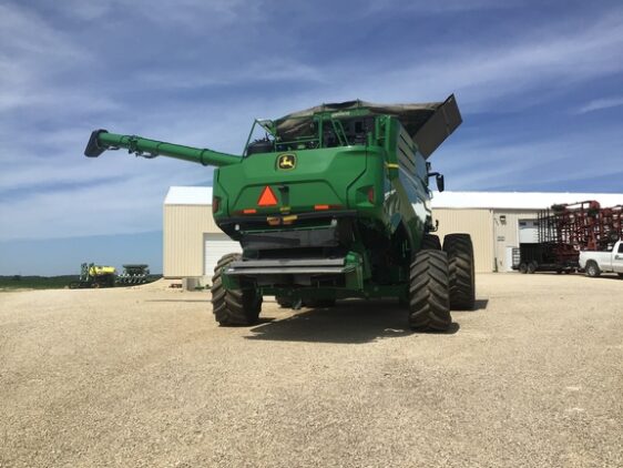 2022 John Deere X9 1000 - Image 15