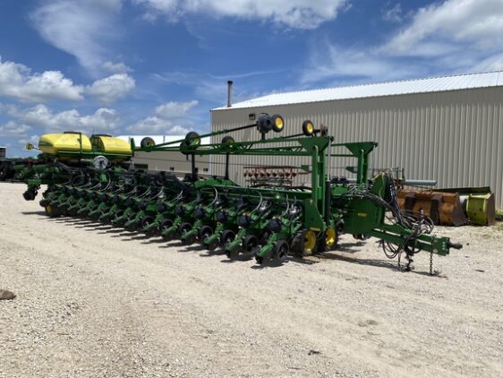 2020 John Deere DB90