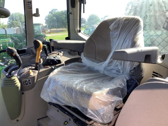 2023 John Deere 6155M Cab - Image 13
