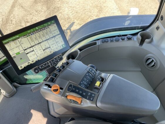 2024 John Deere 8R 310 - Image 12