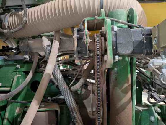 2015 John Deere 1775NT - Image 19